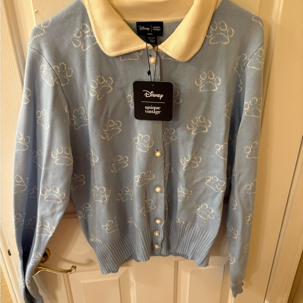 Brand New w/Tags Disney Cats & Dogs Unique Vintage Paw Print Cardigan - Picture 8 of 9